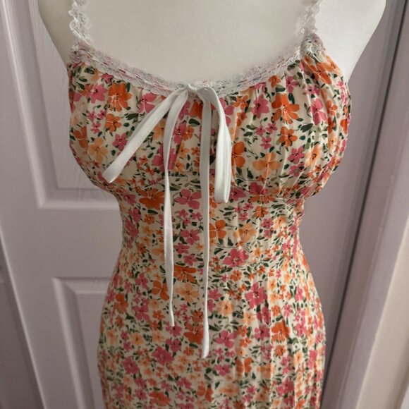 Floral Lace Trim Summer Dress (Size M) - Picture 9 of 14
